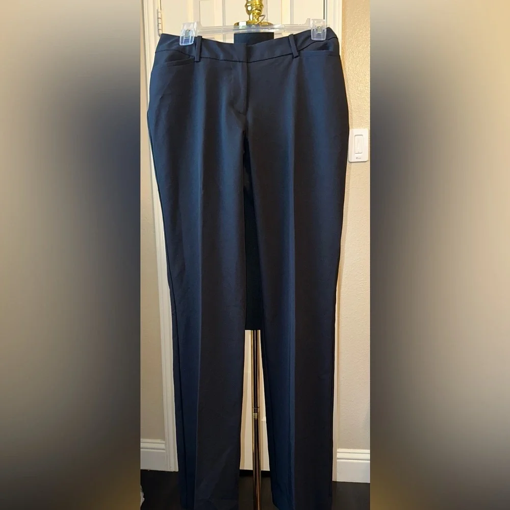 NWT Liz Claiborne Aurora Curvy Trousers Size 2 Black Stretch 31.5” Inseam